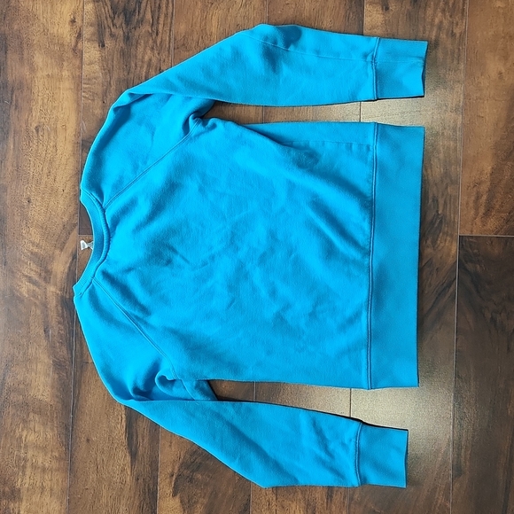 Under Armour crew neck pullover sweatshirt light blue Size SM/P - Picture 3 of 3